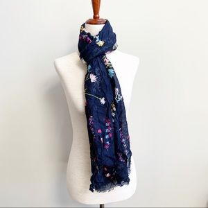 2/$20! Vera Bradley Blue Floral Rectangle Scarf